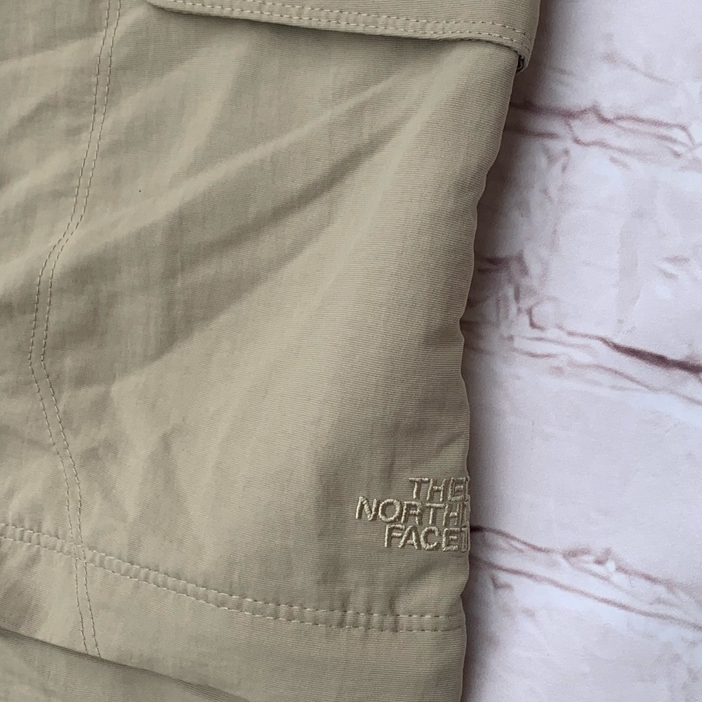 The North Face Paramount Peak Convertible Pants Cargo Khaki size Medium NWT - Picture 3 of 14